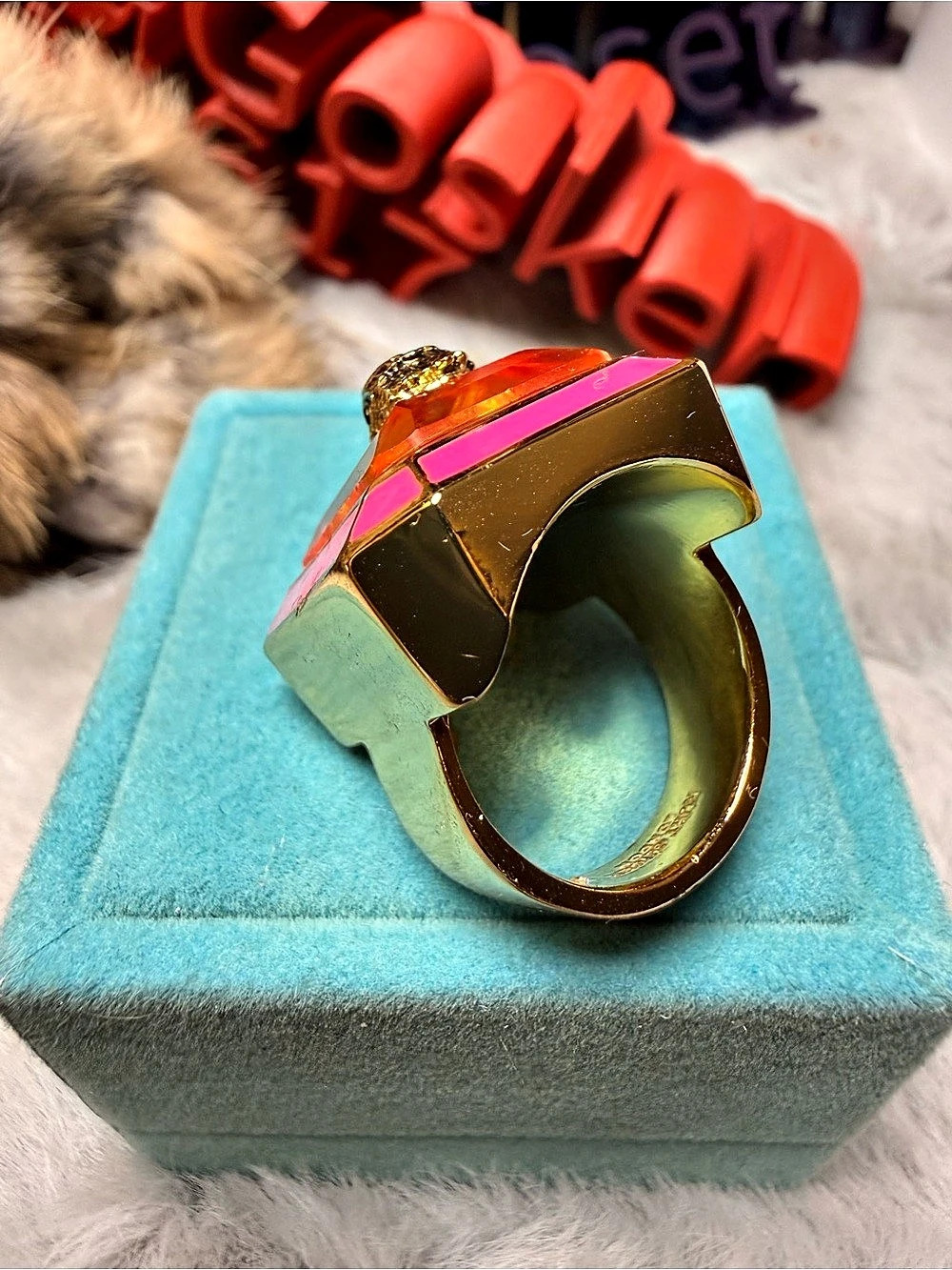Kurt Geiger London Crystal Eagle Ring Pink & Gold Statement Ring Like New - Picture 10 of 13